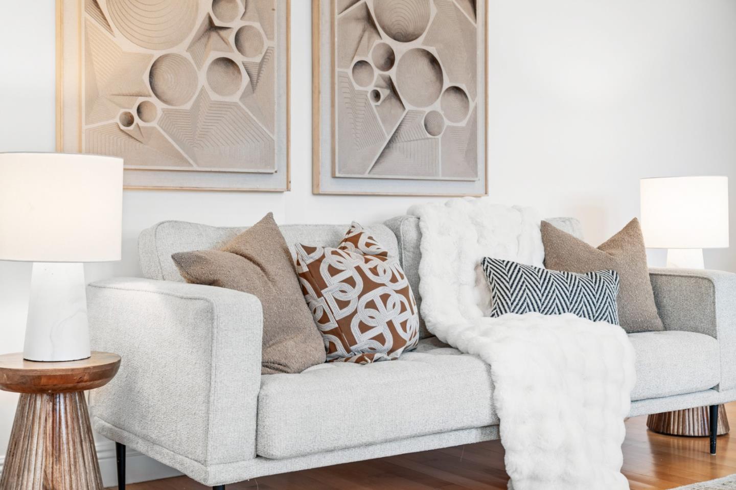 2220 Arrowhead Drive