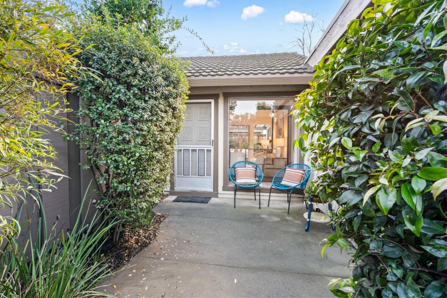 5967 Randleswood Court