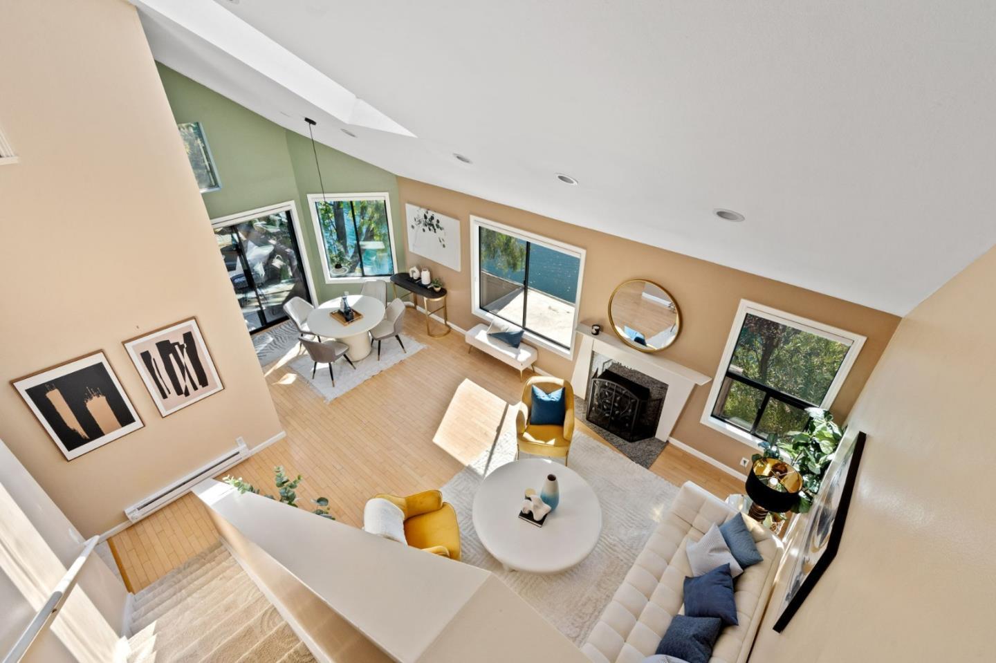 953 Shoreline Drive