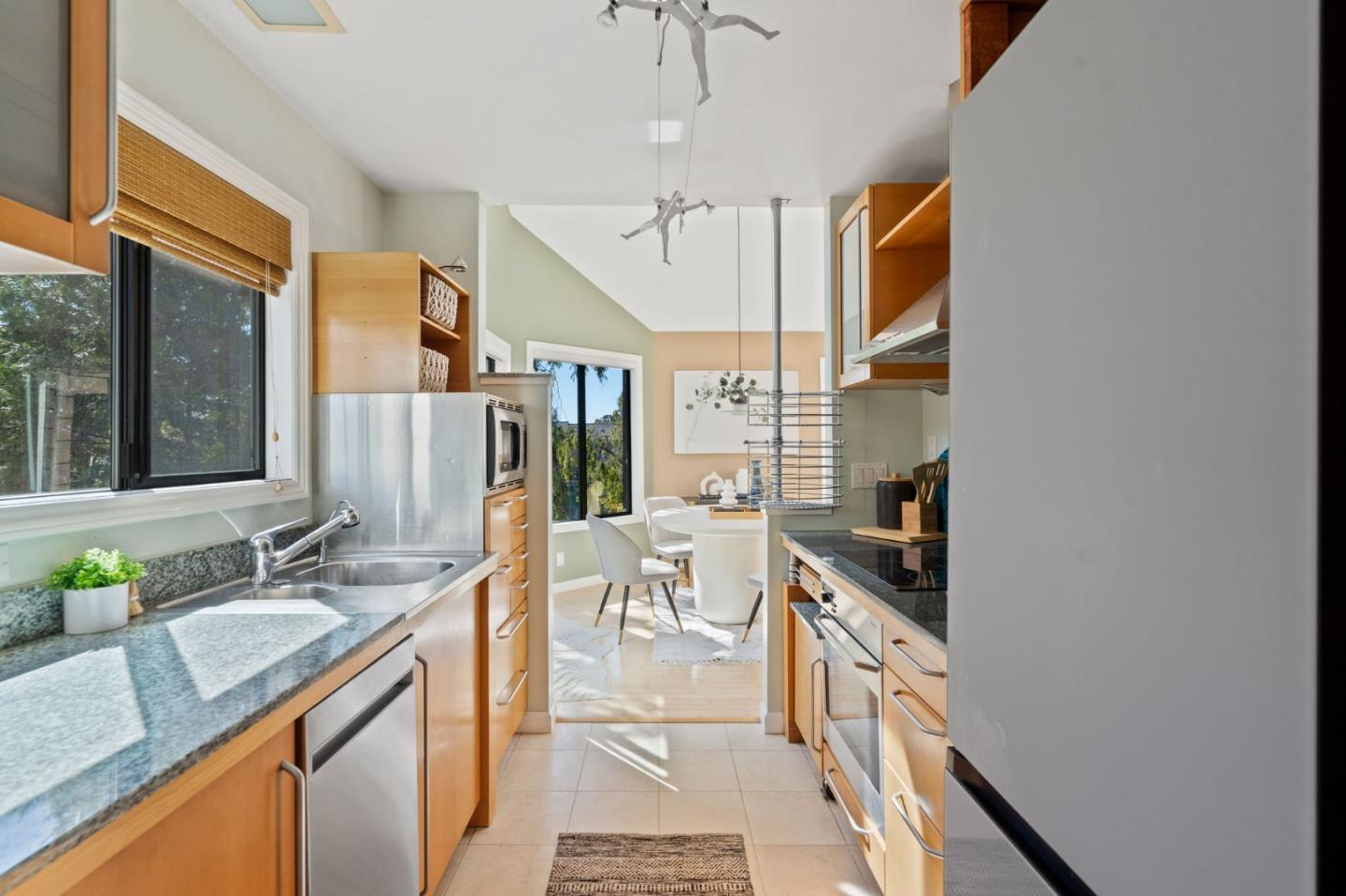 953 Shoreline Drive