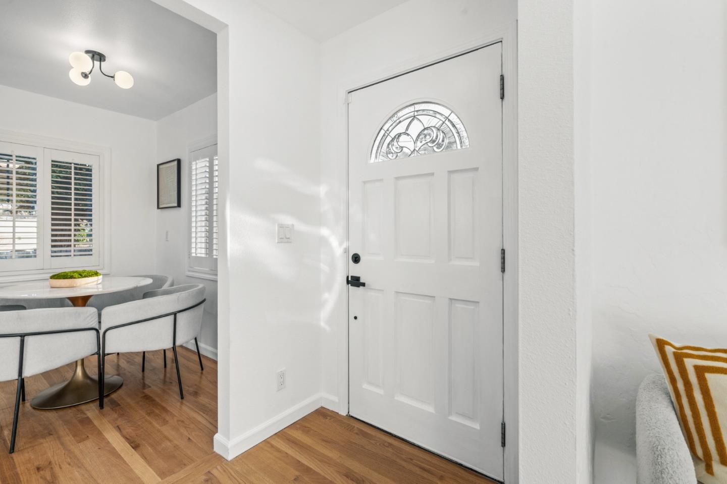 223 San Carlos Avenue