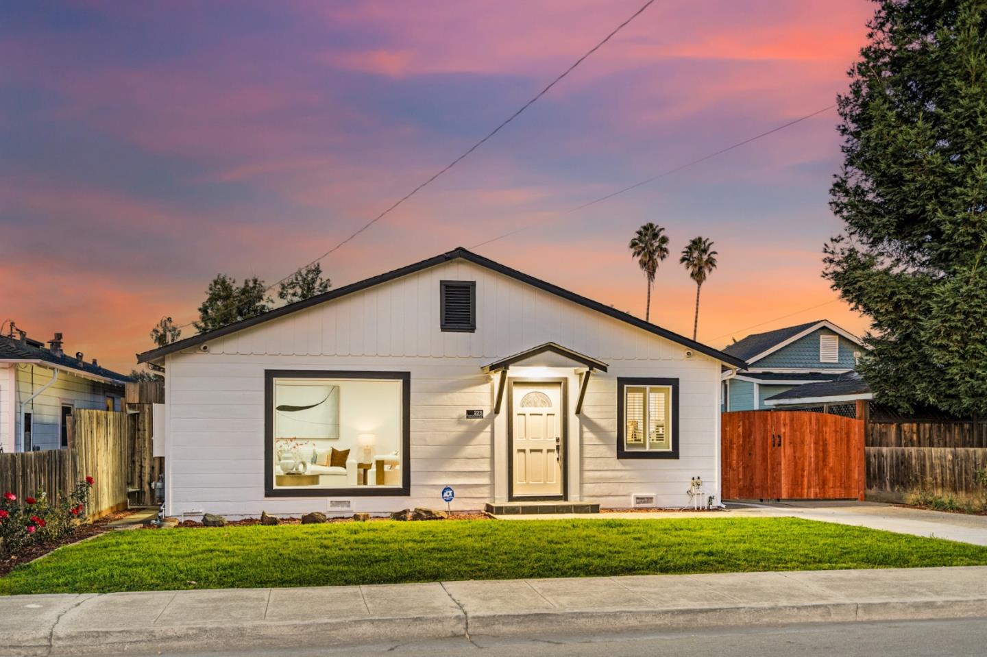 223 San Carlos Avenue