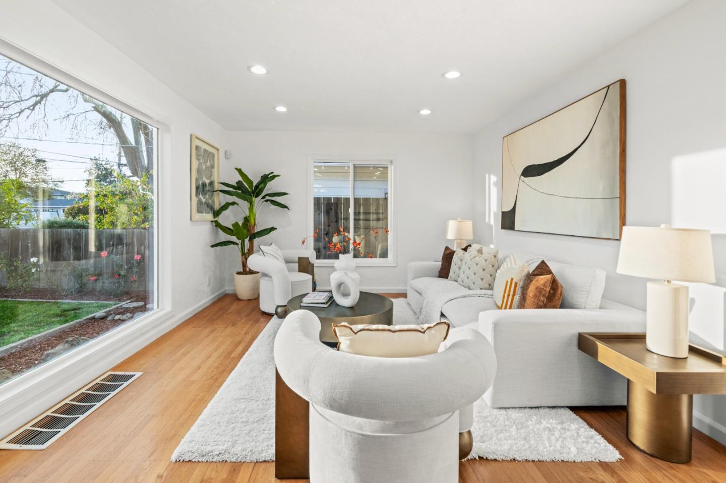 223 San Carlos Avenue