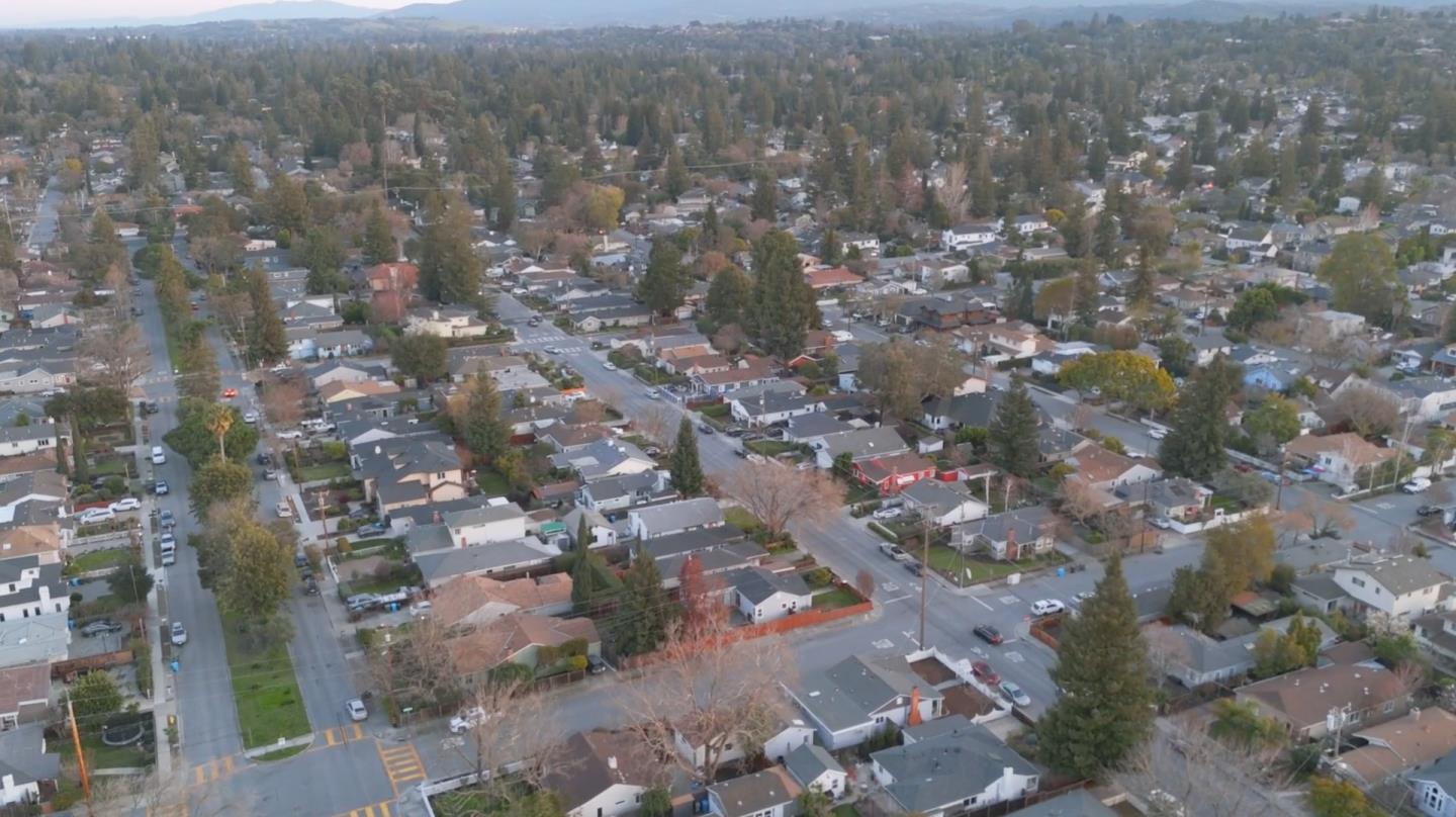 223 San Carlos Avenue