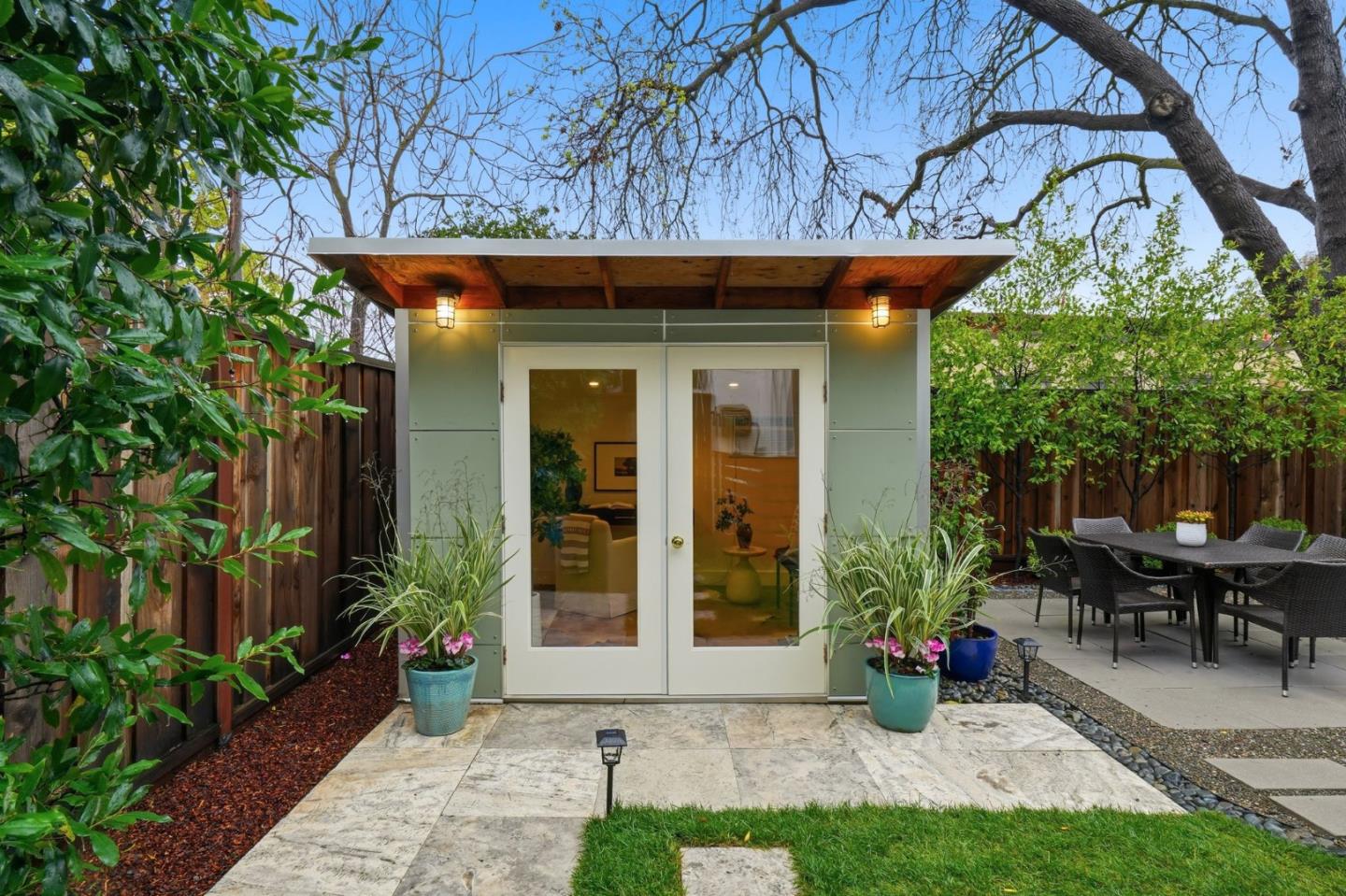 430 Jacobs Court
