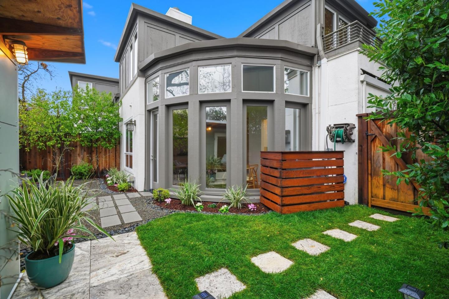 430 Jacobs Court