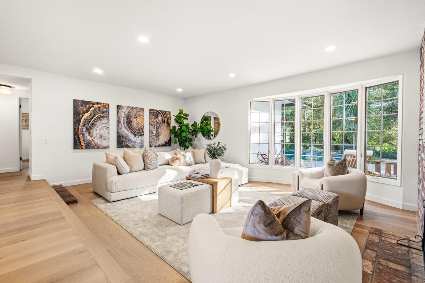 22044 Creekside Court