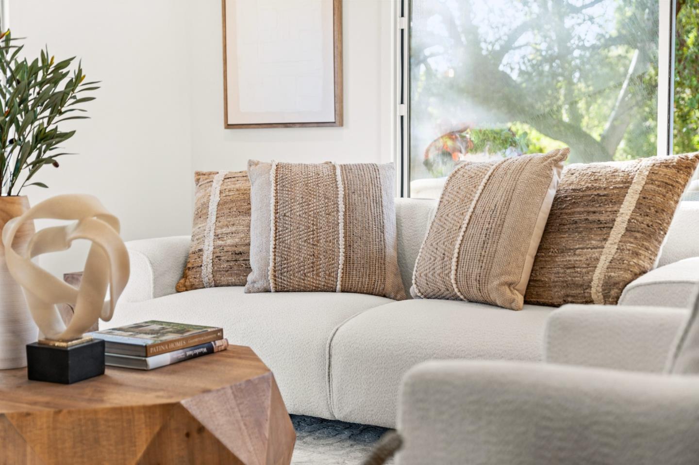 22044 Creekside Court