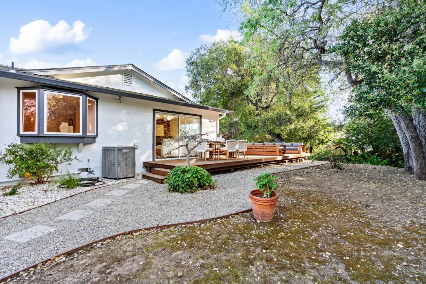 22044 Creekside Court