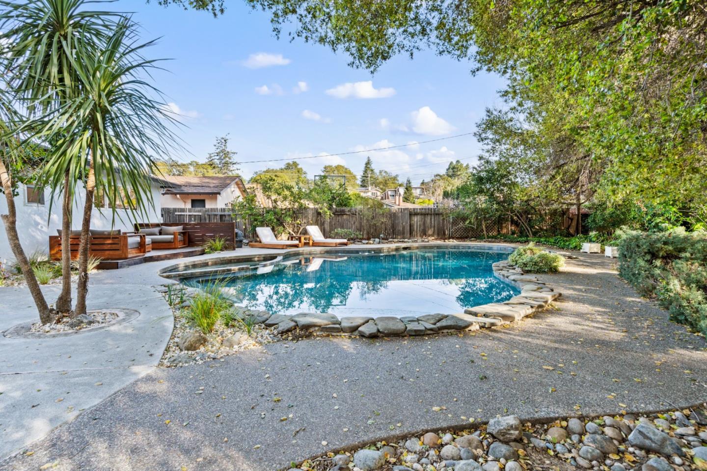 22044 Creekside Court