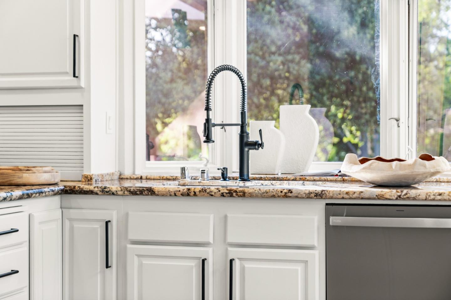 22044 Creekside Court