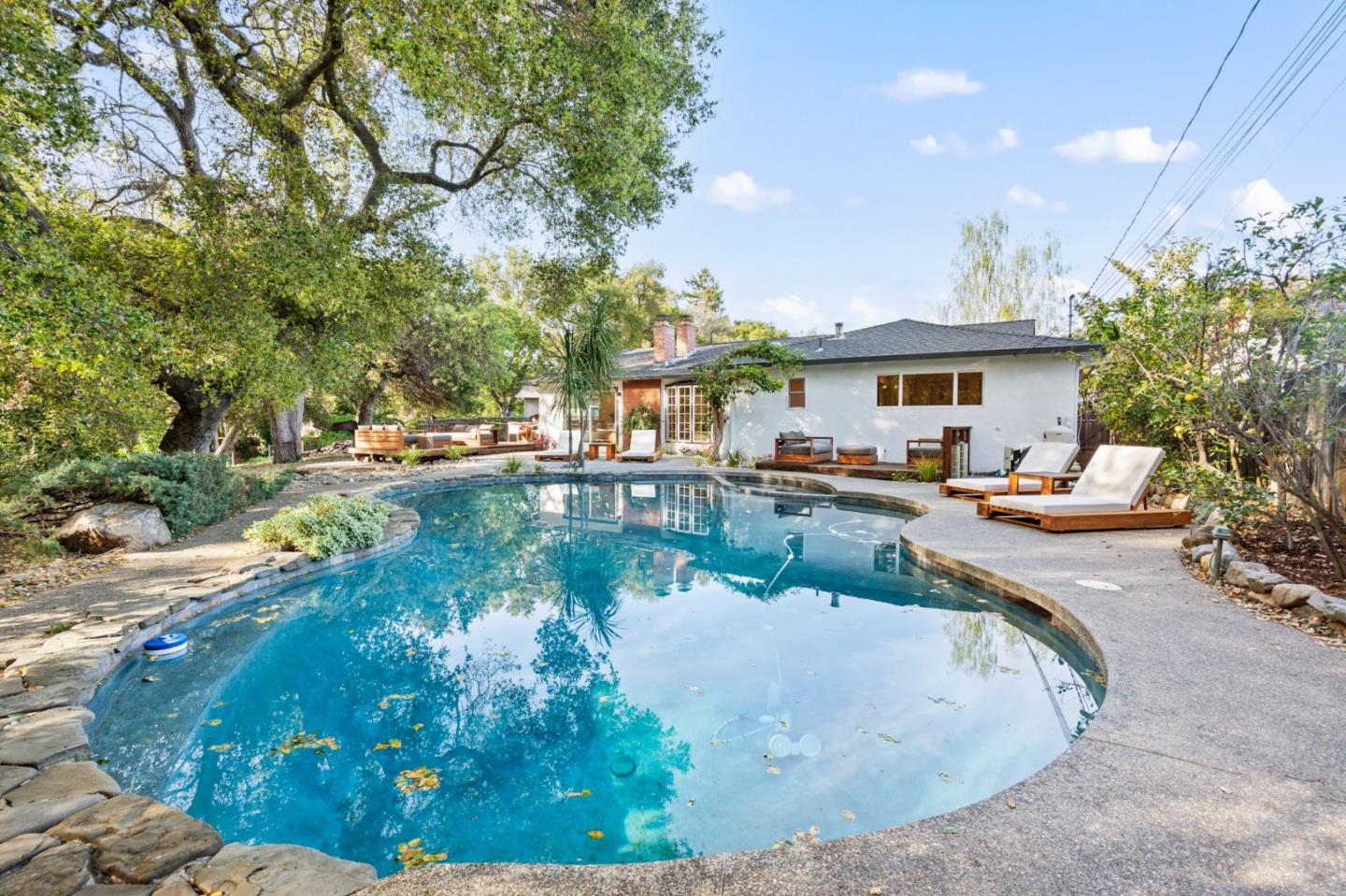 22044 Creekside Court