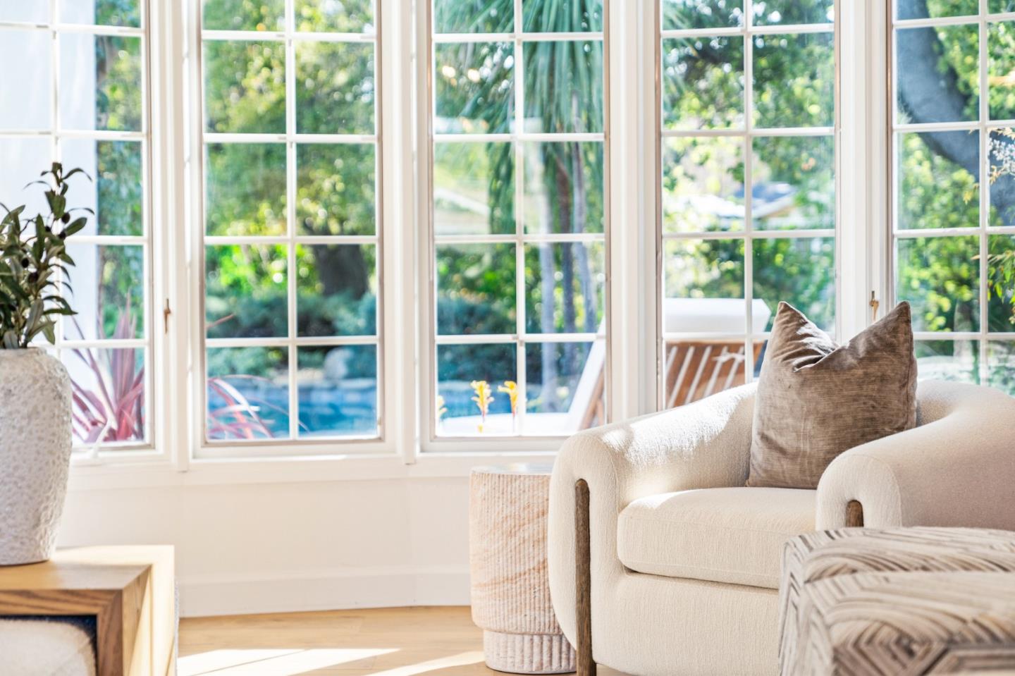 22044 Creekside Court