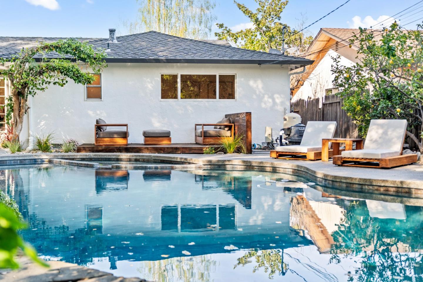 22044 Creekside Court