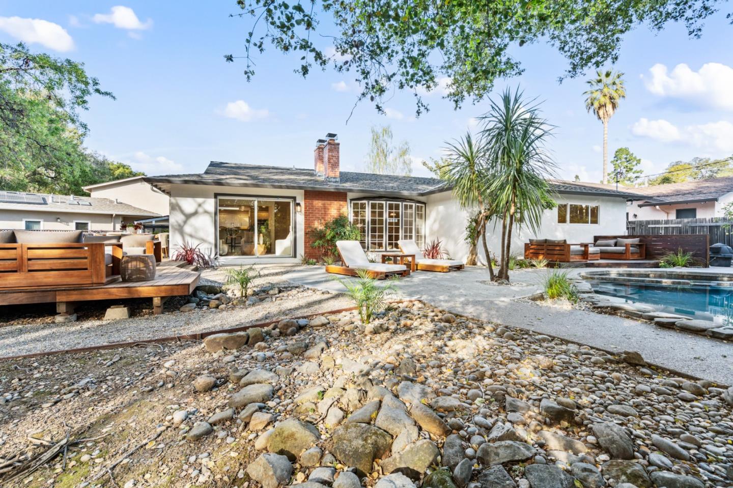 22044 Creekside Court