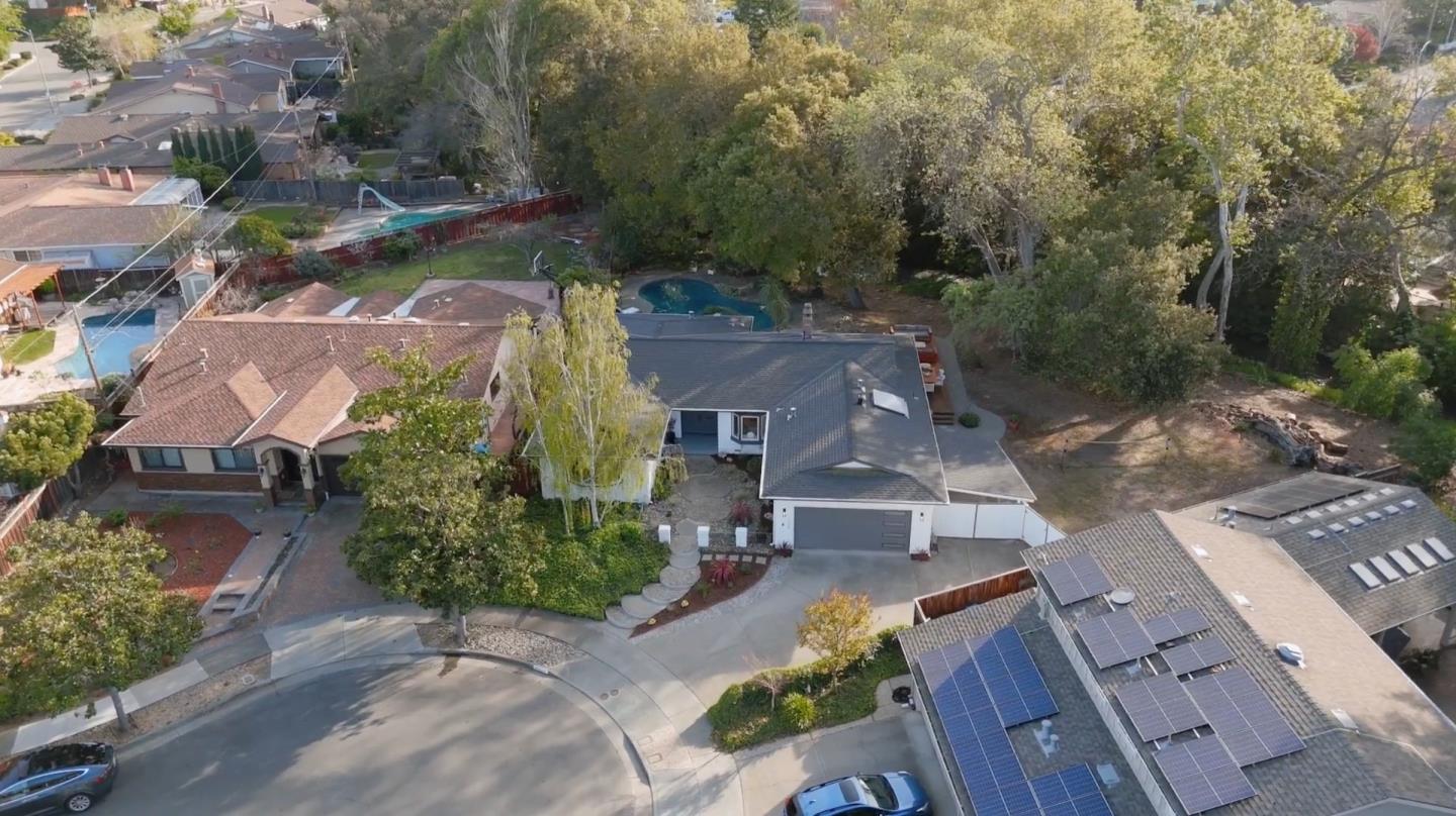 22044 Creekside Court