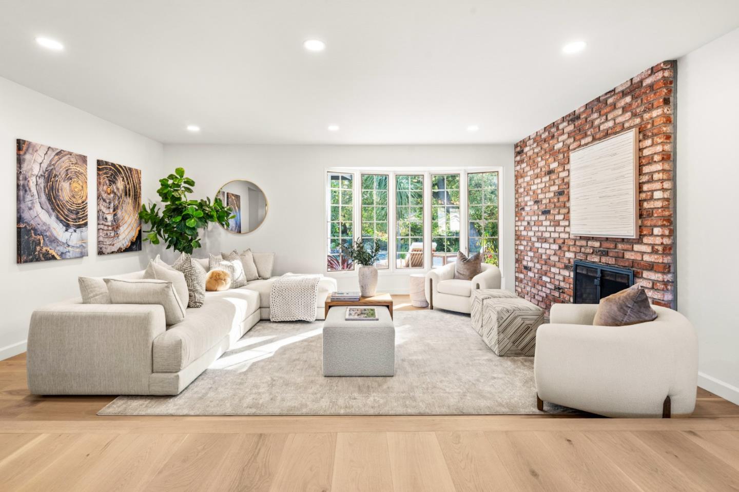 22044 Creekside Court