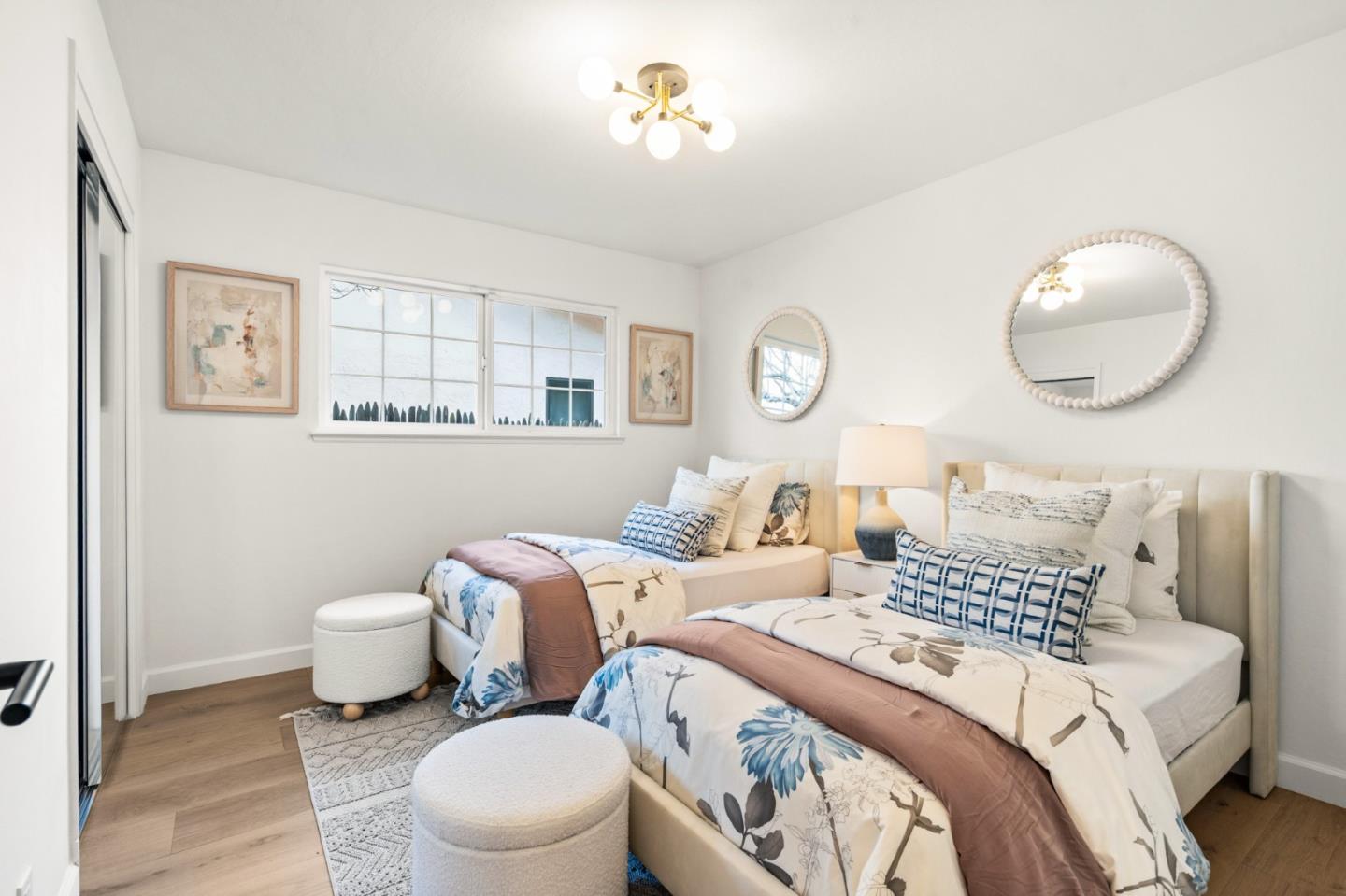 22044 Creekside Court