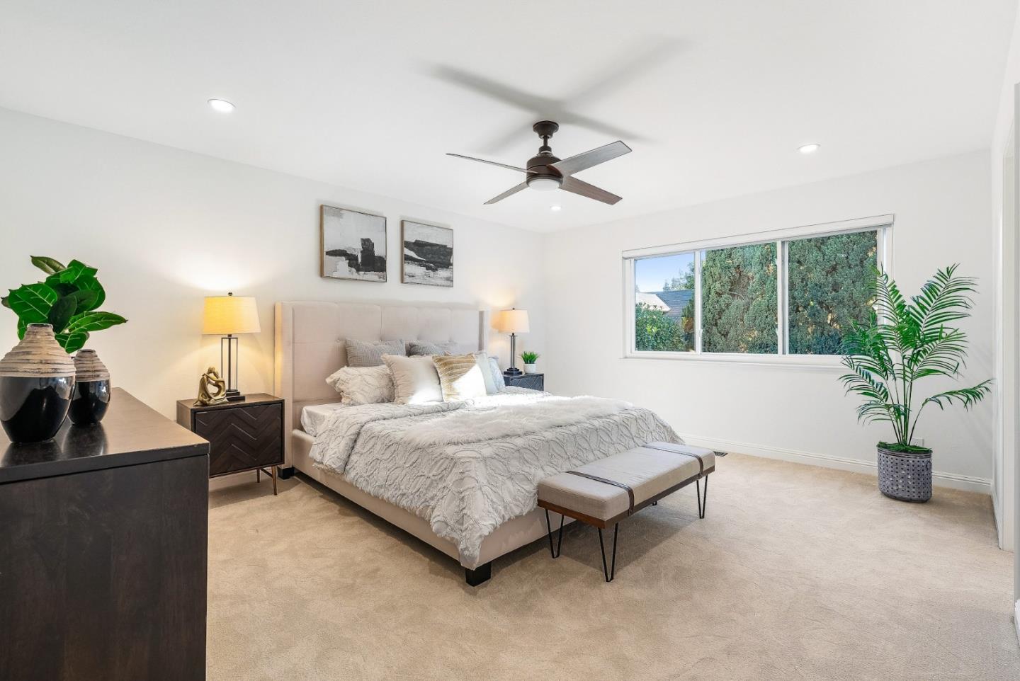 344 West Oakwood Boulevard