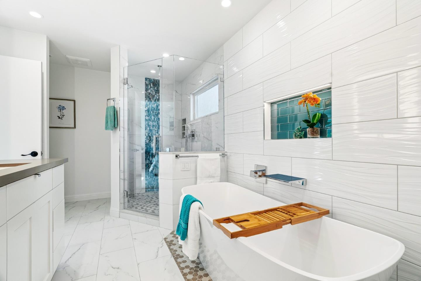 344 West Oakwood Boulevard