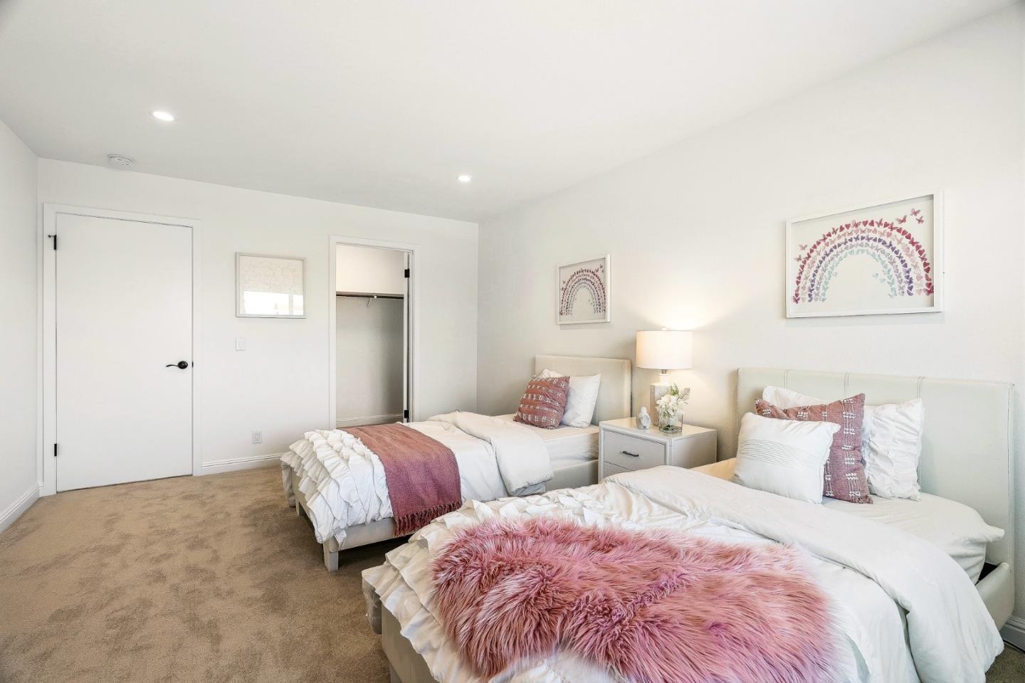 344 West Oakwood Boulevard