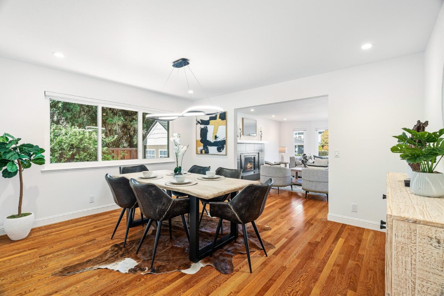 344 West Oakwood Boulevard