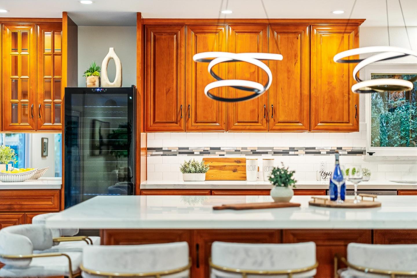 344 West Oakwood Boulevard