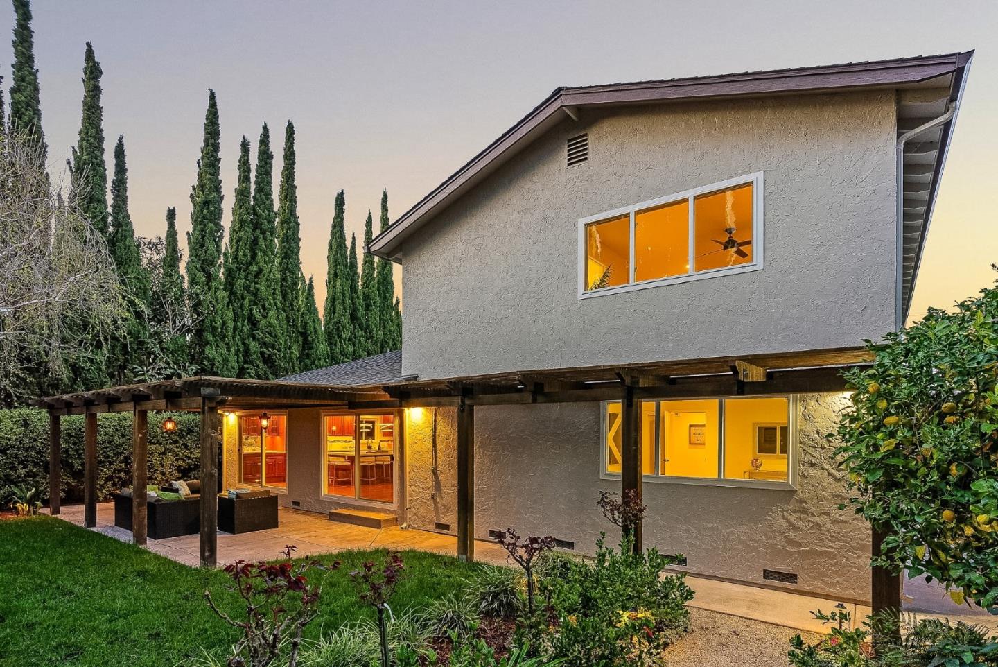 344 West Oakwood Boulevard