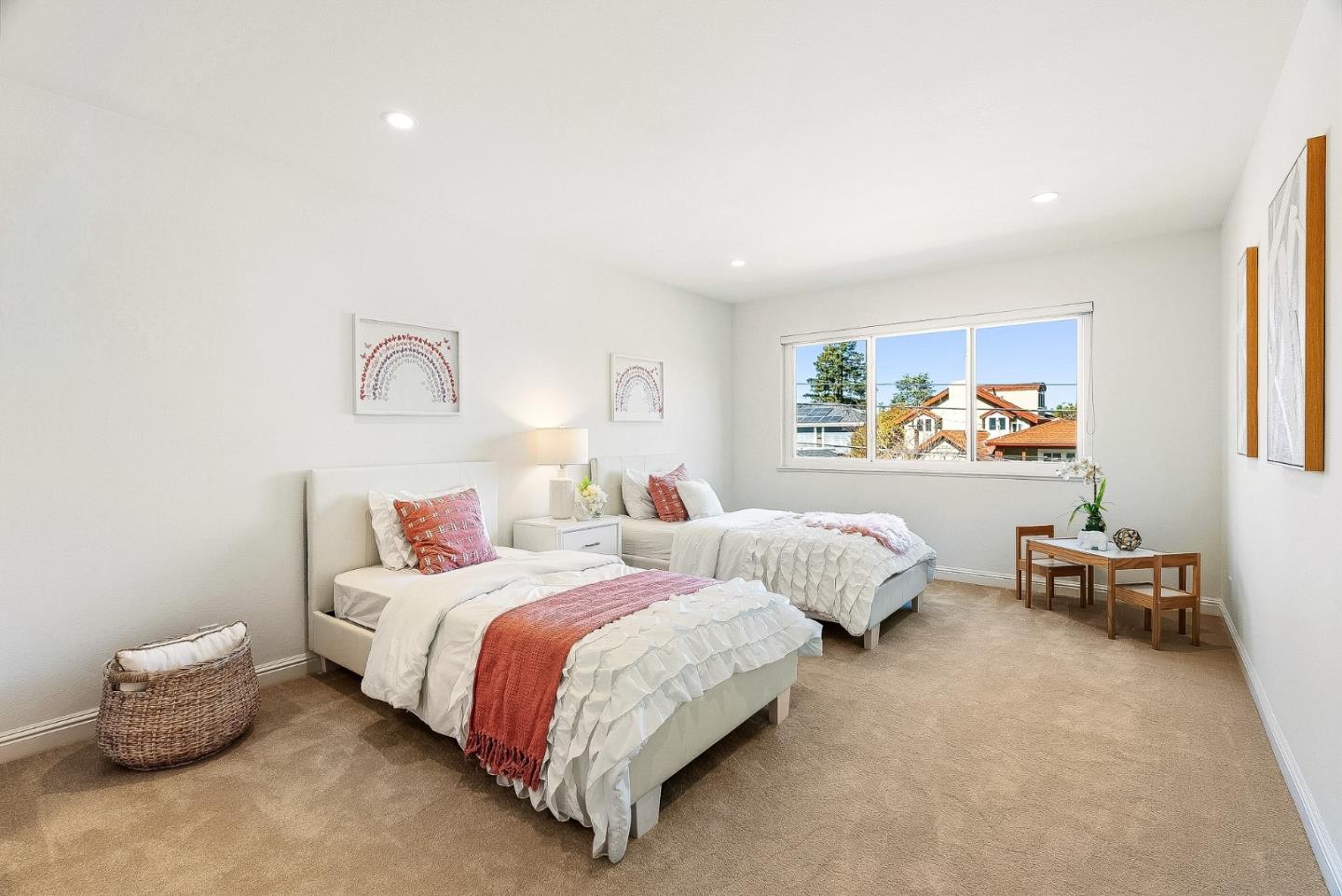 344 West Oakwood Boulevard