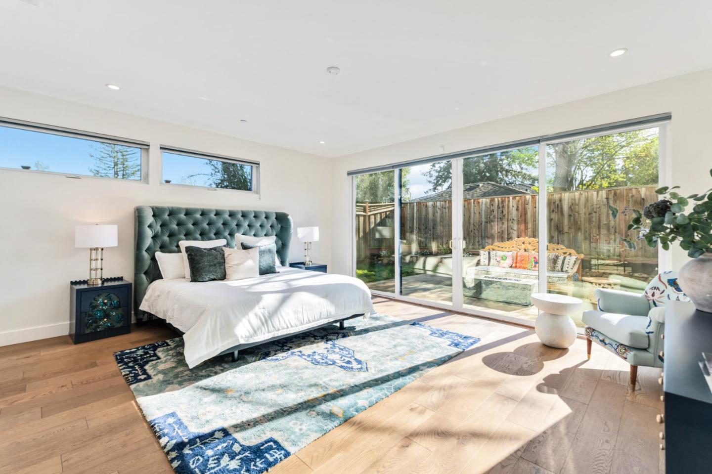16 Hillview Avenue