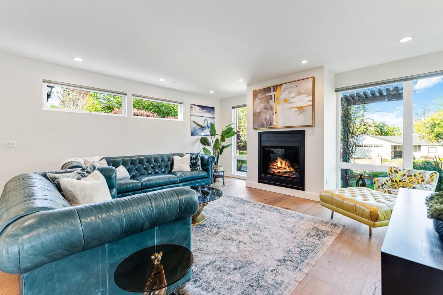 16 Hillview Avenue