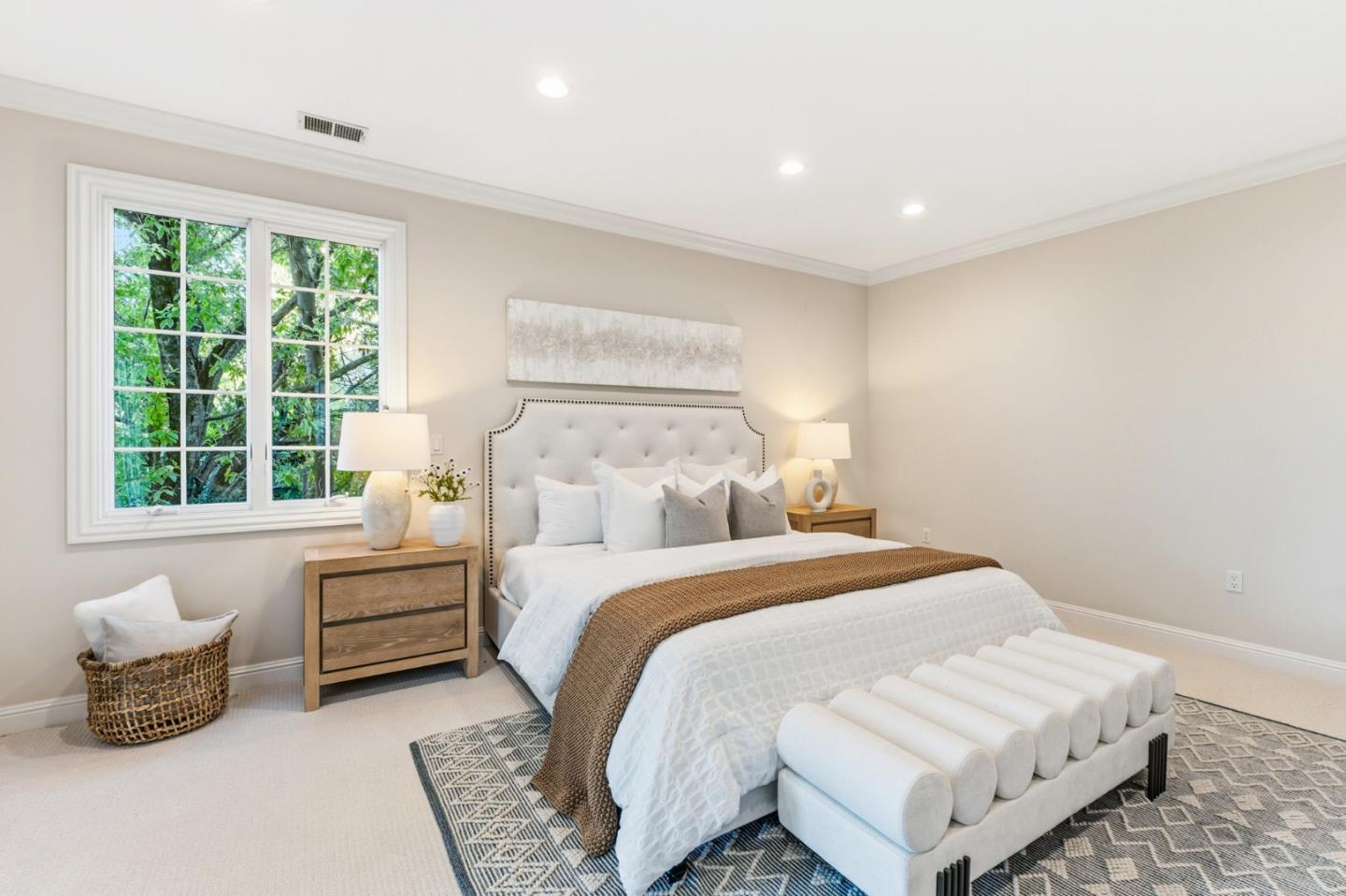 1466 Alvarado Avenue