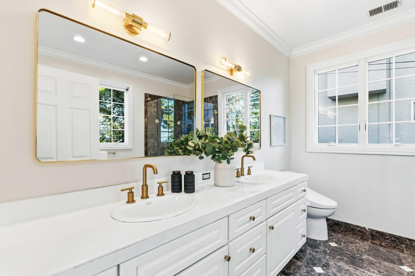 1466 Alvarado Avenue