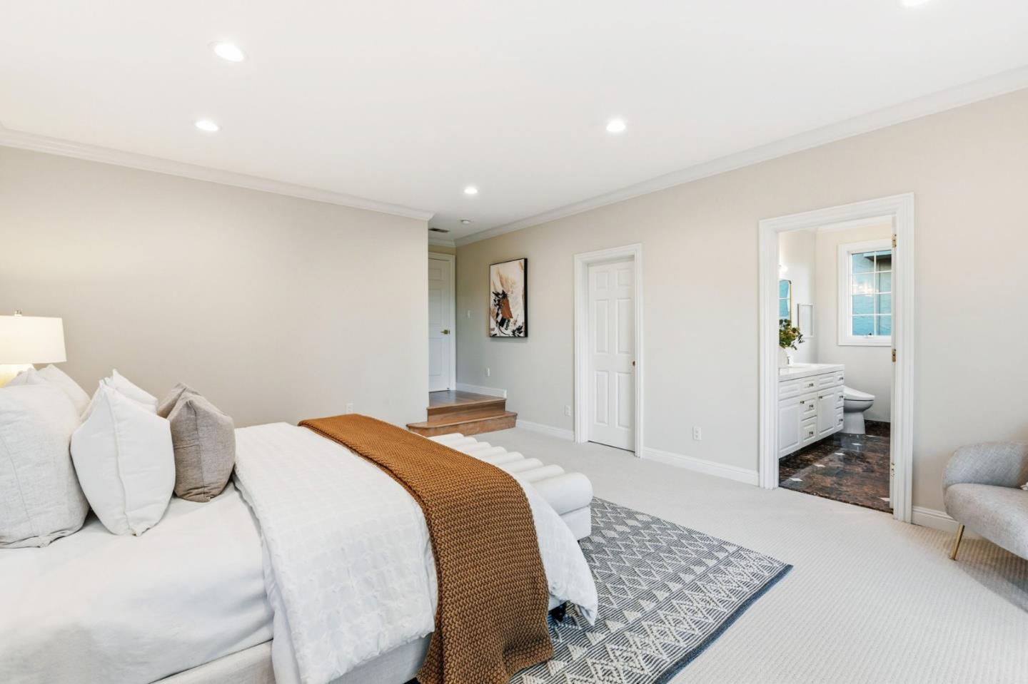 1466 Alvarado Avenue