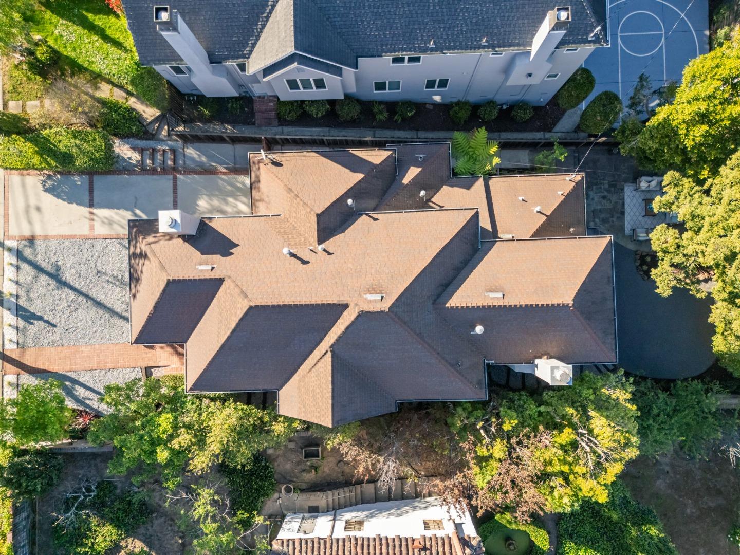 1466 Alvarado Avenue