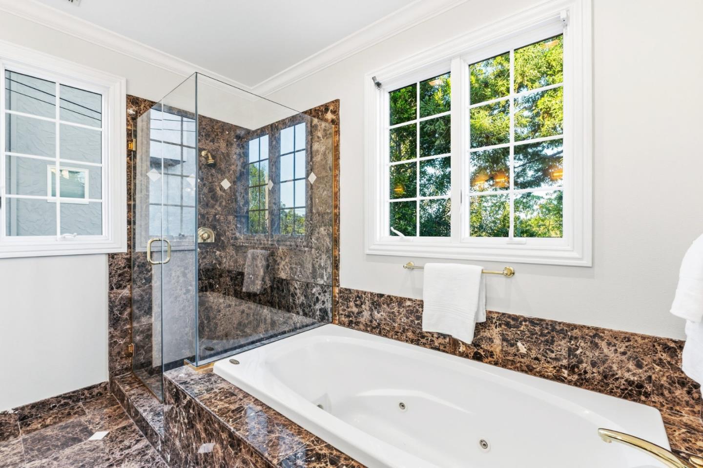 1466 Alvarado Avenue