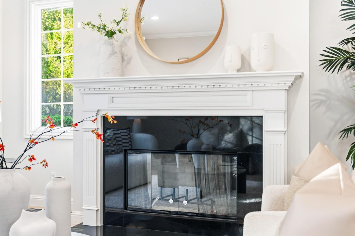 1466 Alvarado Avenue