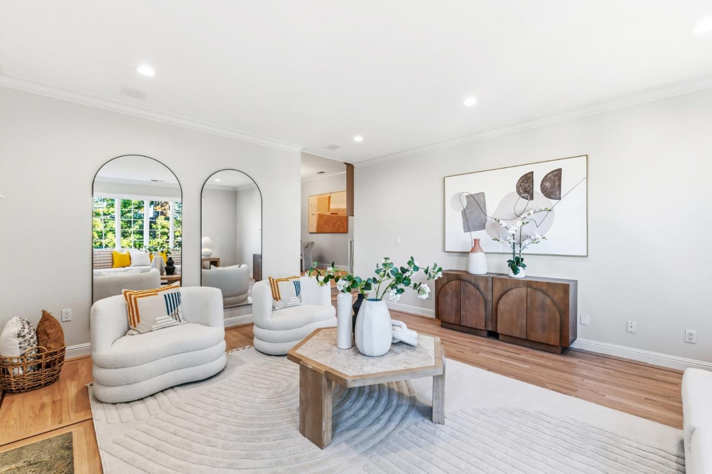 1466 Alvarado Avenue