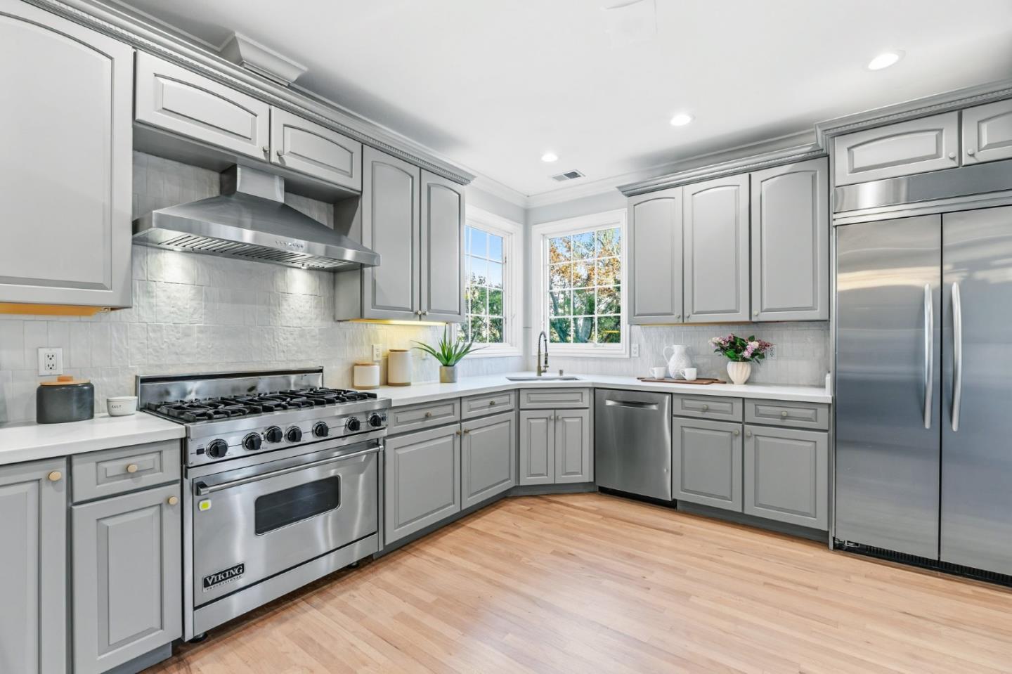 1466 Alvarado Avenue