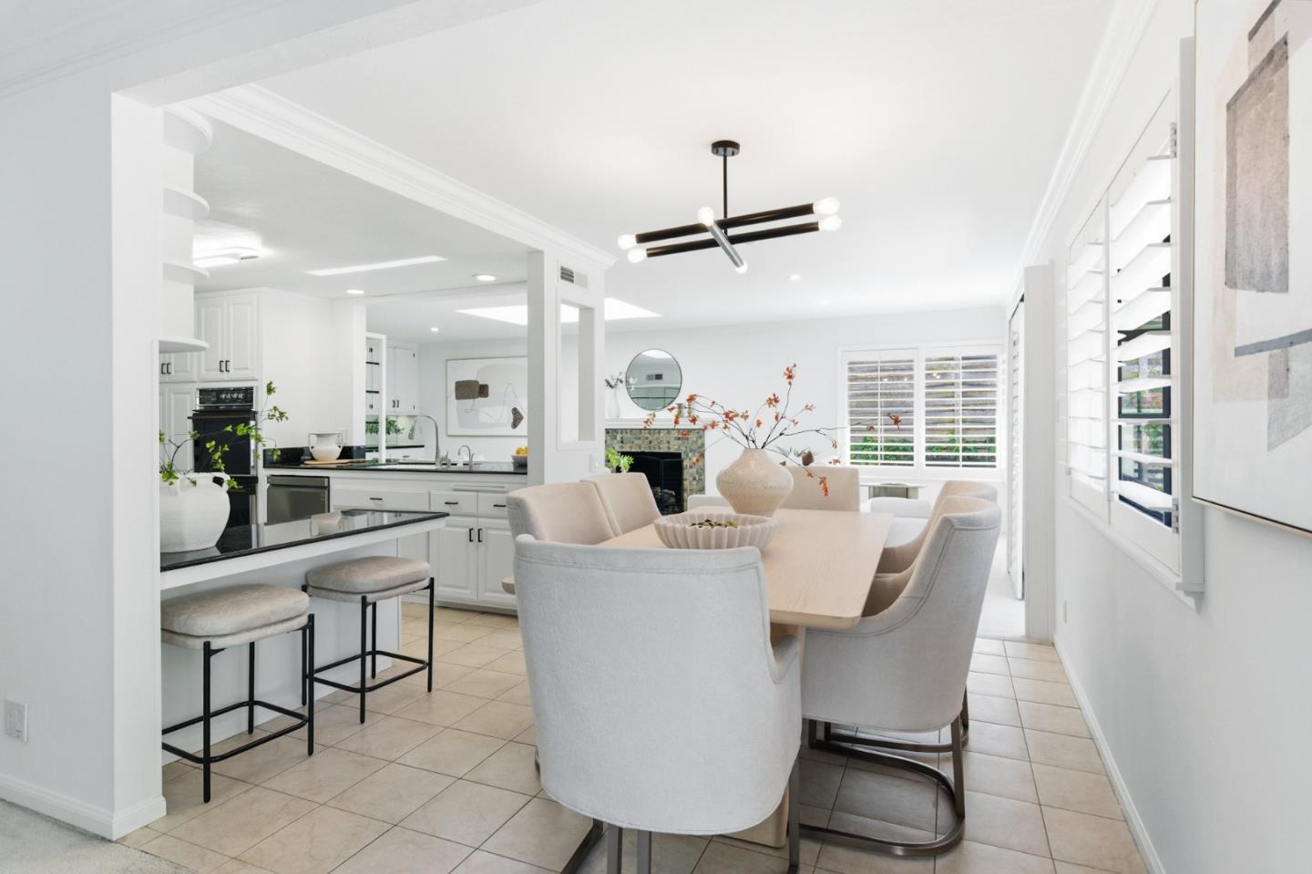 1460 Murchison Drive