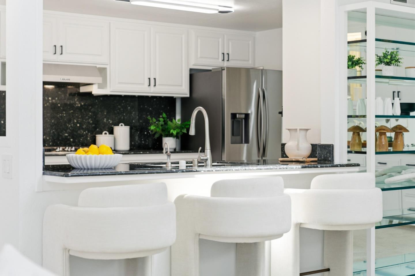 1460 Murchison Drive