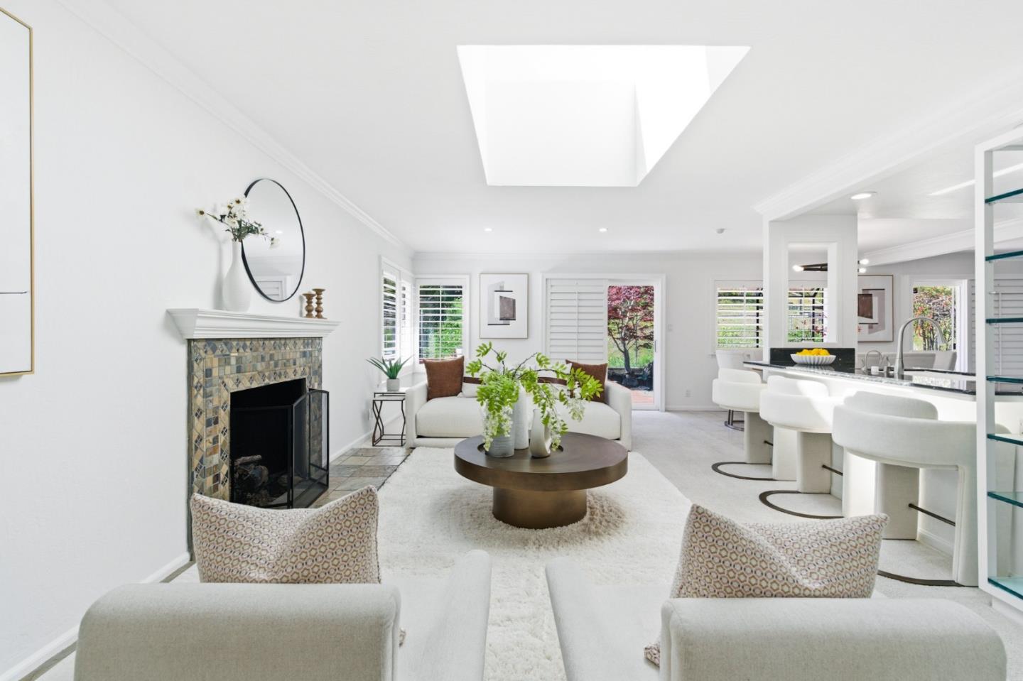 1460 Murchison Drive