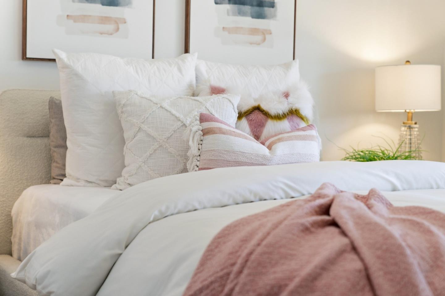 1460 Murchison Drive