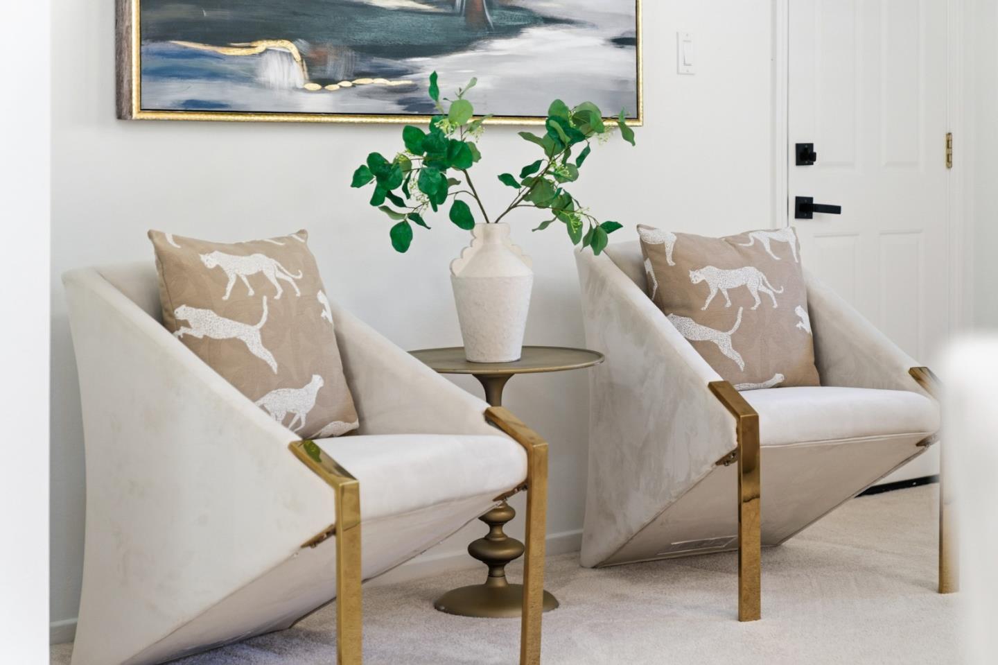 1460 Murchison Drive