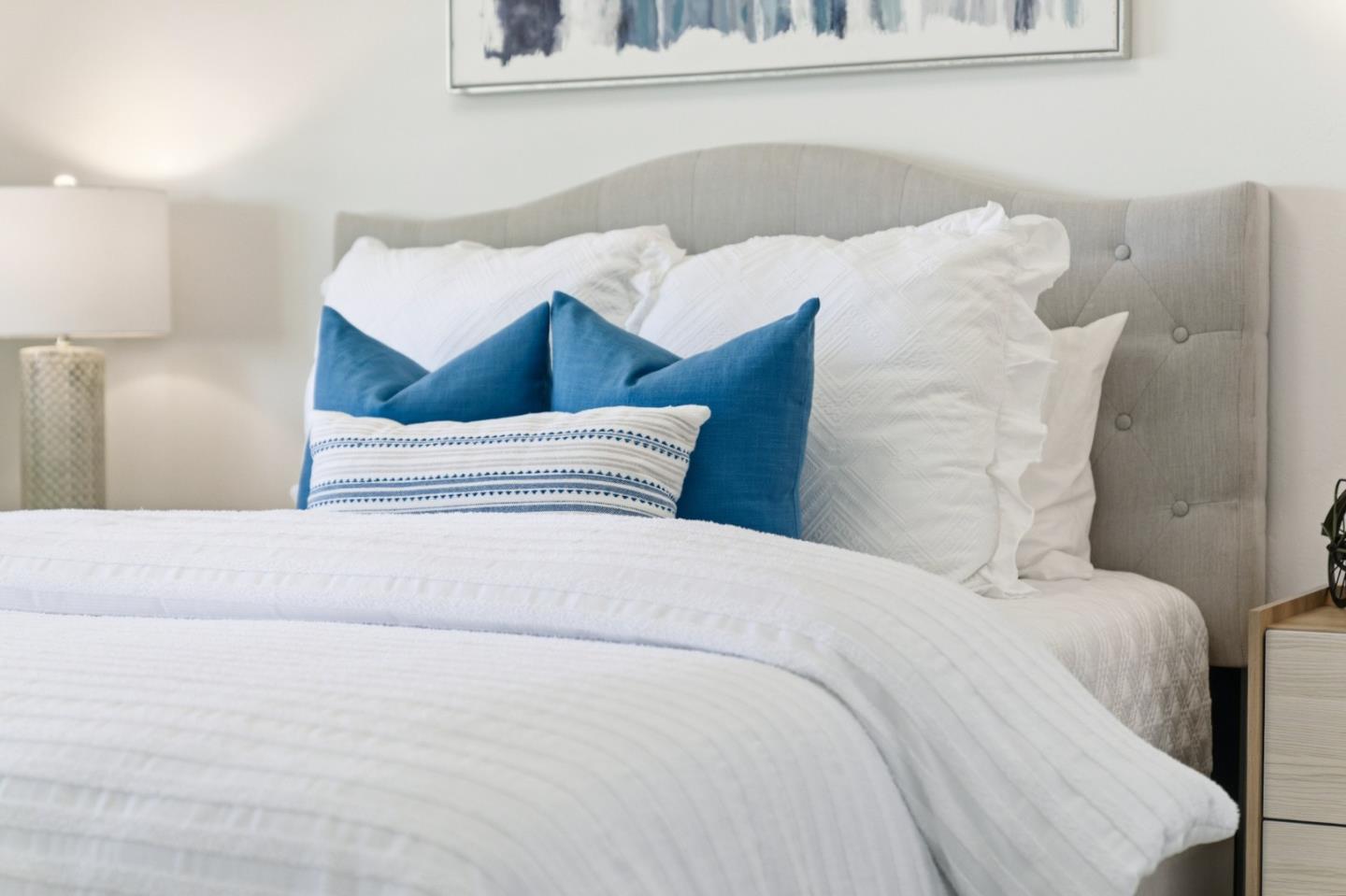 1460 Murchison Drive