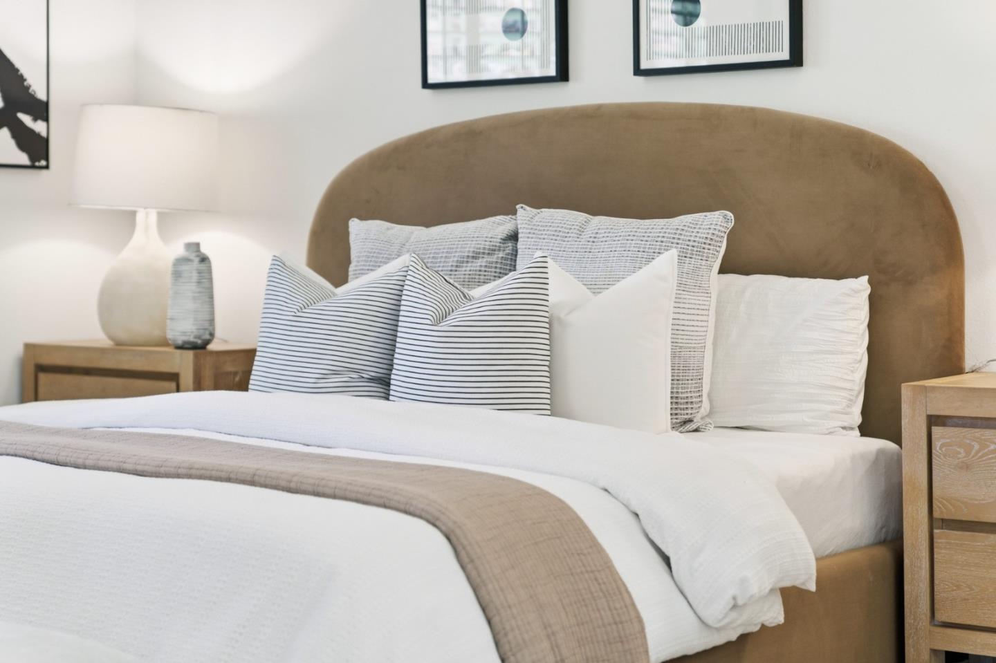 1460 Murchison Drive