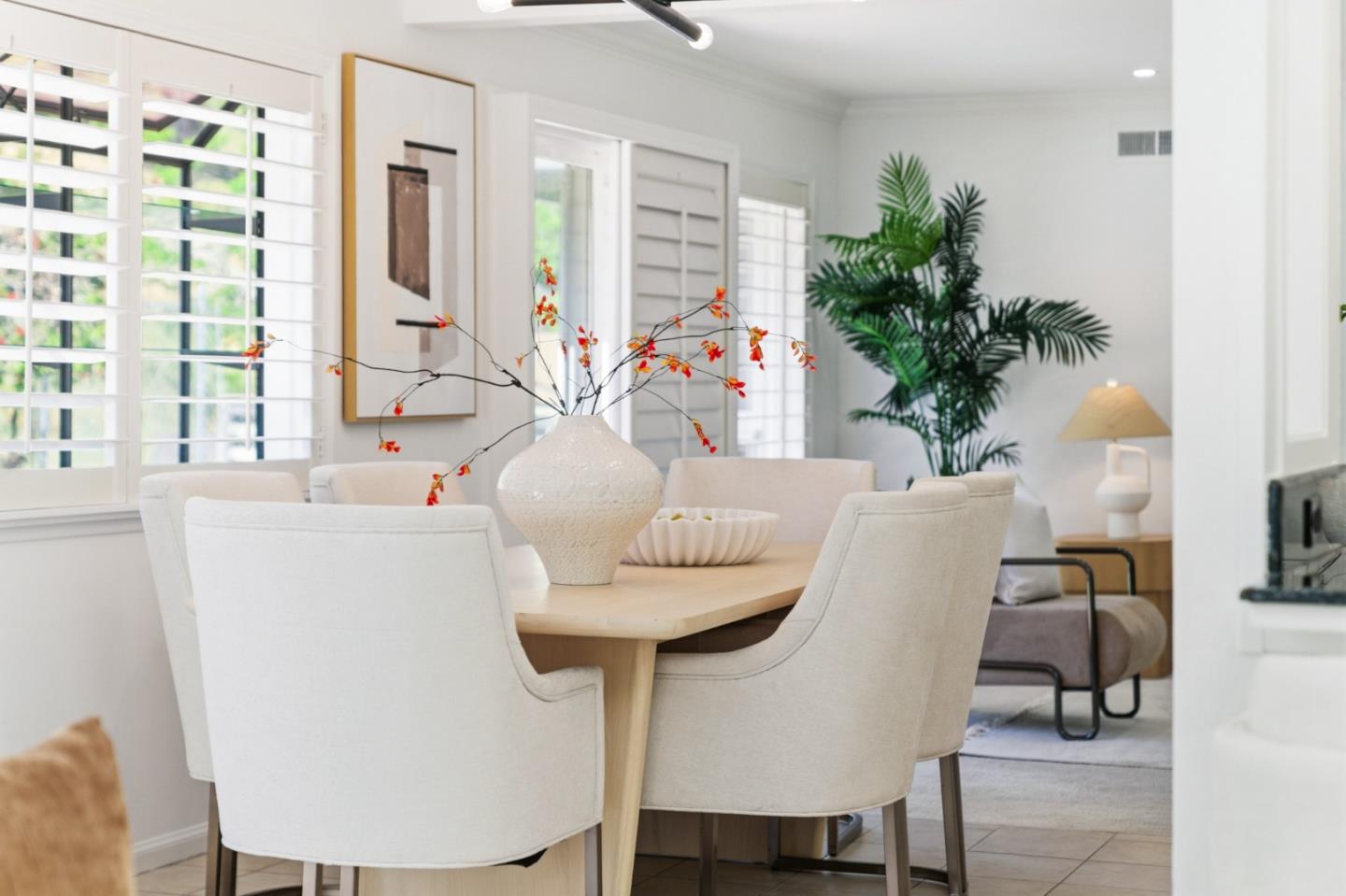 1460 Murchison Drive