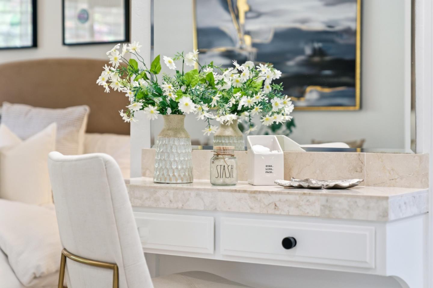 1460 Murchison Drive