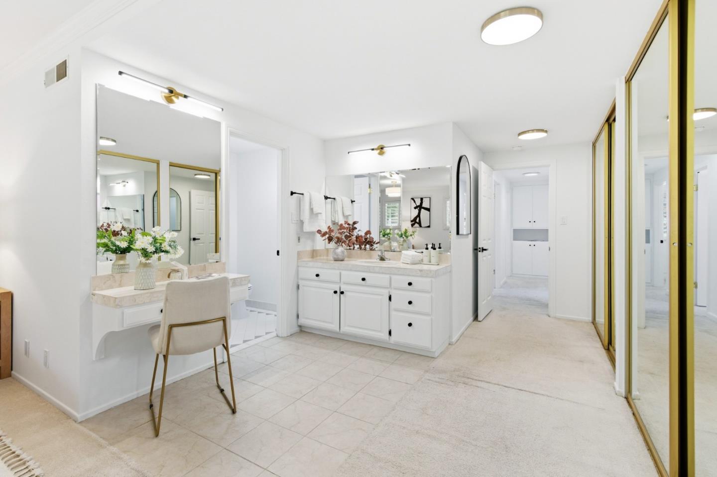 1460 Murchison Drive