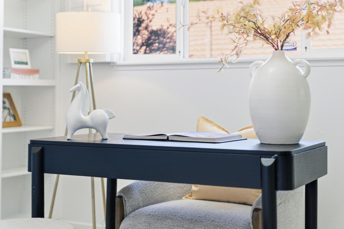 1460 Murchison Drive